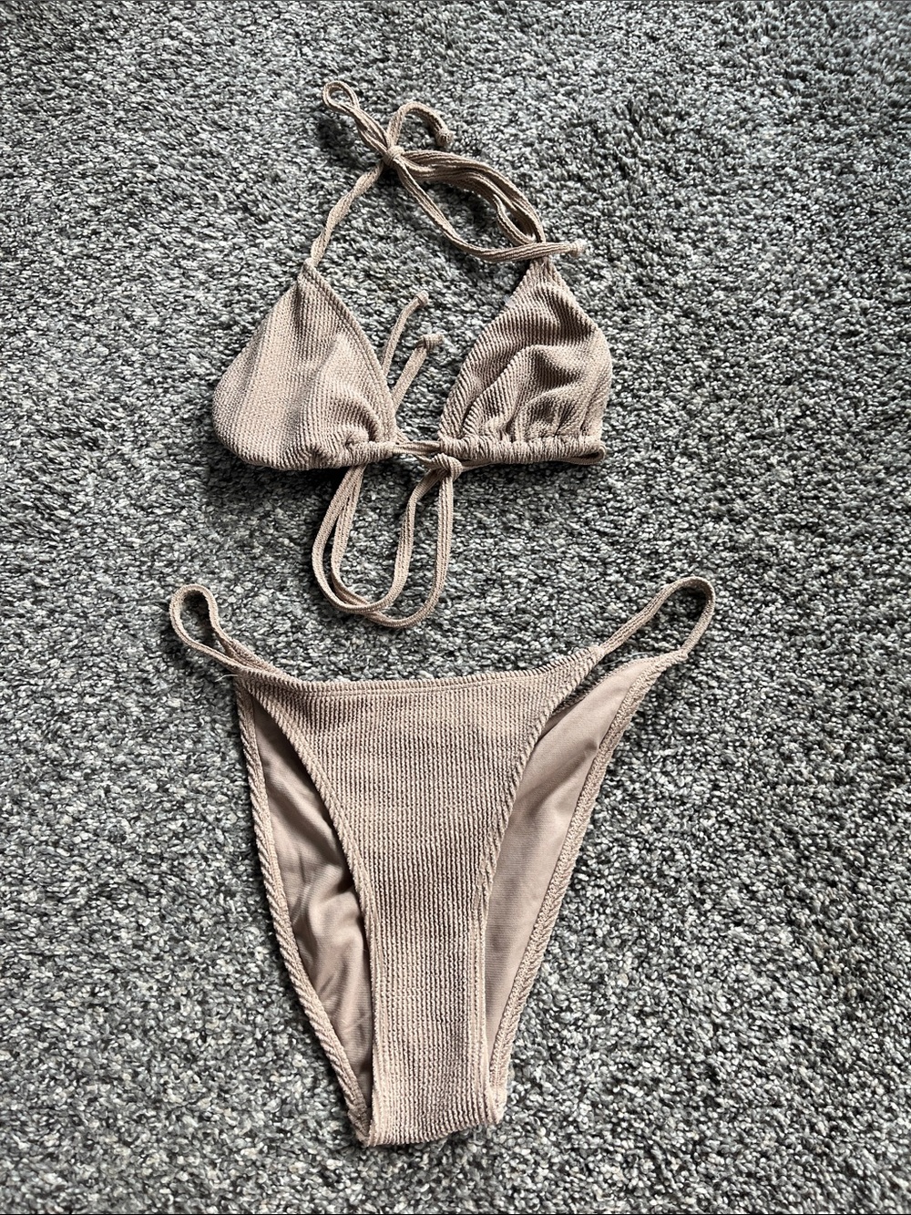 Cabana del Sol Tan Bikini with Metallic threads through your